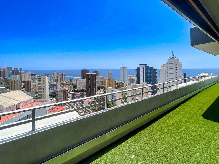 Penthouse for Sale in Benidorm Benidorm, Alicante 1