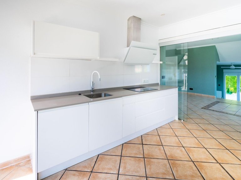 Villa for Sale in Albir Alfaz Del Pi, Alicante 22