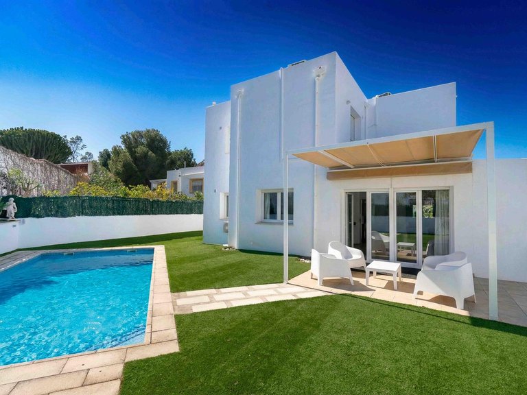 Villa for Sale in Albir Alfaz Del Pi, Alicante 3