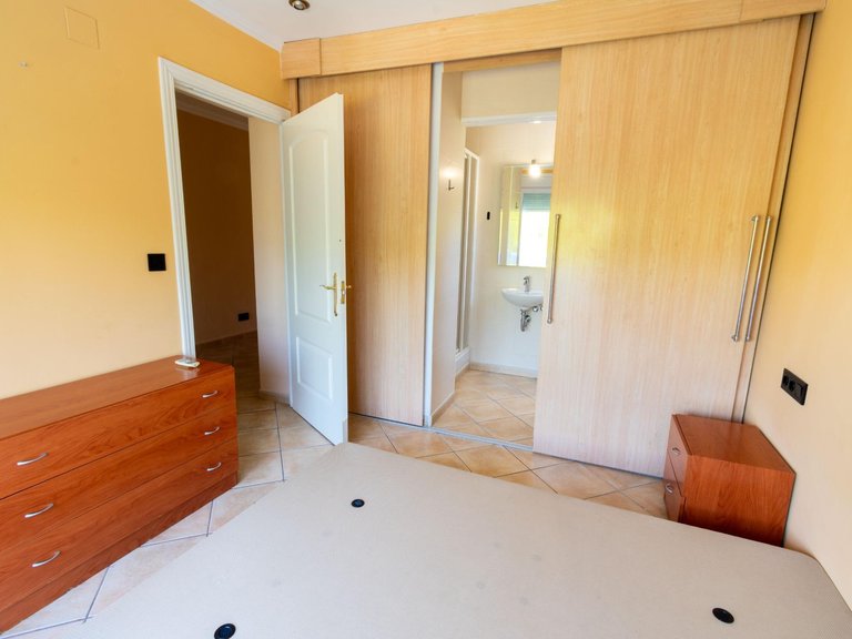 Villa for Sale in Albir Alfaz Del Pi, Alicante 33