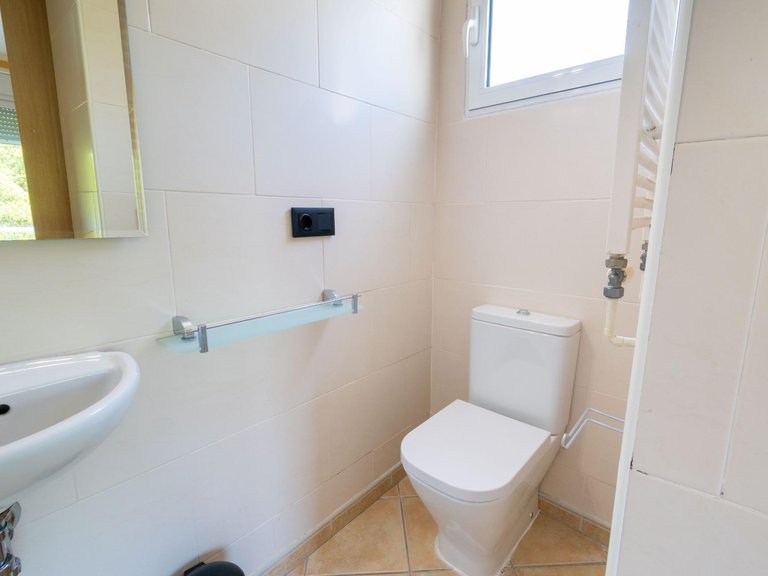 Villa for Sale in Albir Alfaz Del Pi, Alicante 34