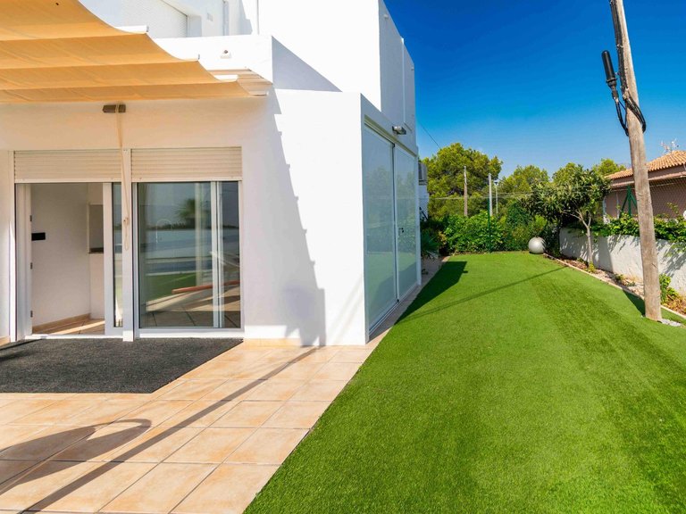 Villa for Sale in Albir Alfaz Del Pi, Alicante 4