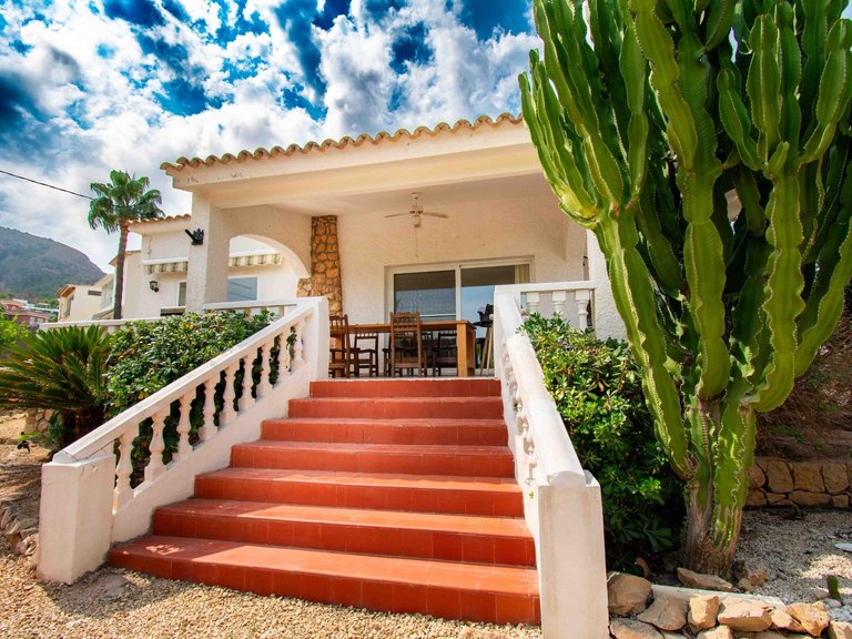 Villa for Sale in Albir Alfaz Del Pi, Alicante 8