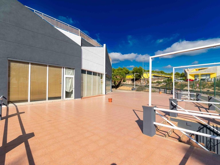 Commercial for Sale in La nucia La Nucía, Alicante 4