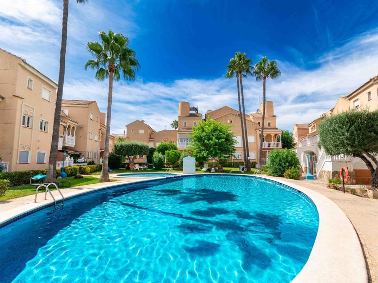 Town House for Sale in Albir Alfaz Del Pi, Alicante 1