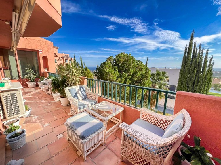 Apartment for Sale in Finestrat Finestrat, Alicante 1