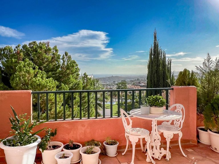 Apartment for Sale in Finestrat Finestrat, Alicante 2