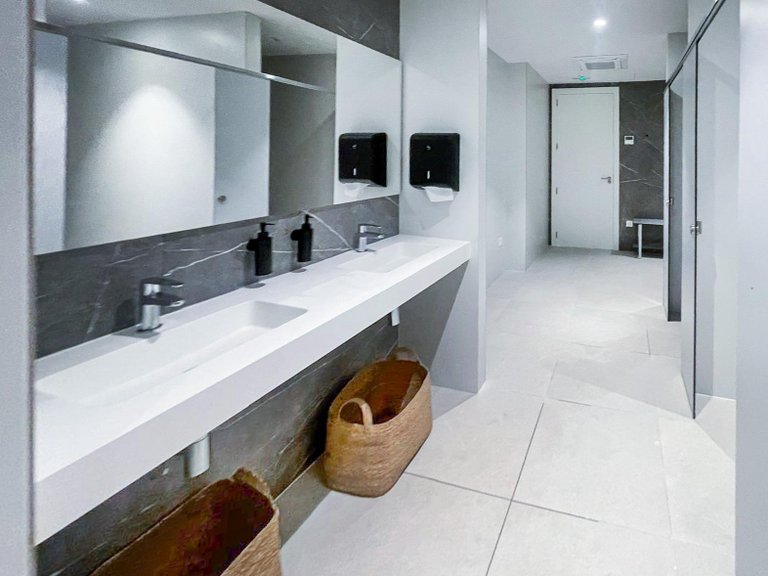 Apartment for Sale in Albir Alfaz Del Pi, Alicante 32