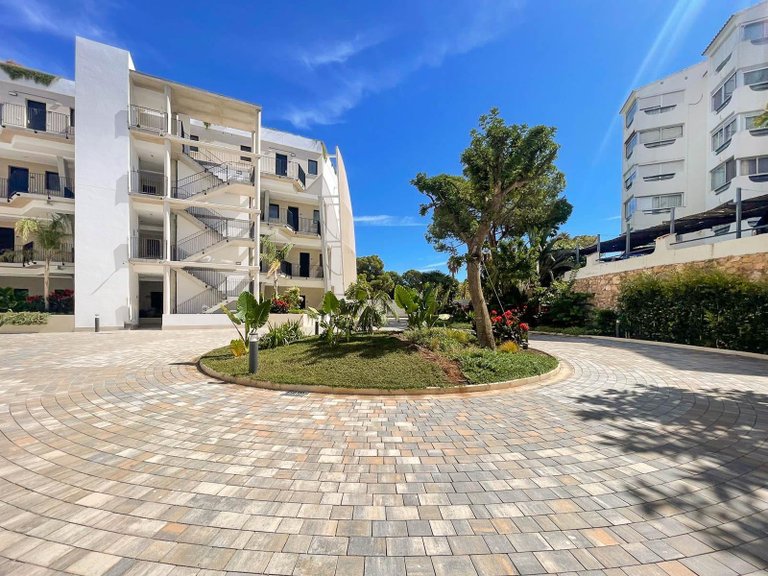 Apartment for Sale in Albir Alfaz Del Pi, Alicante 36