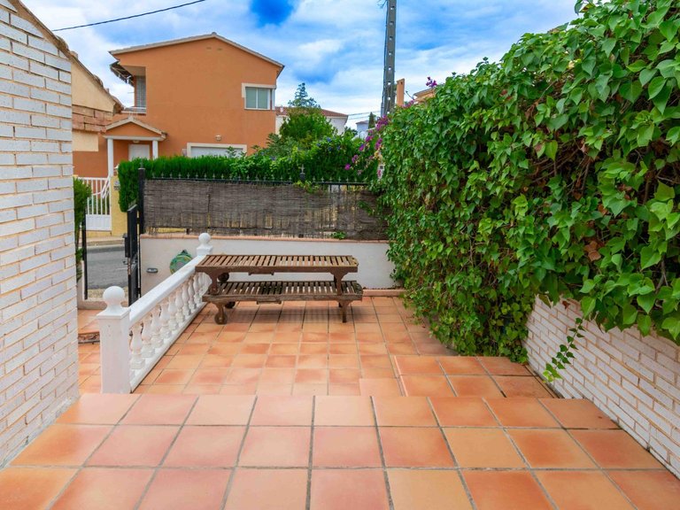 Town House for Sale in Albir Alfaz Del Pi, Alicante 35
