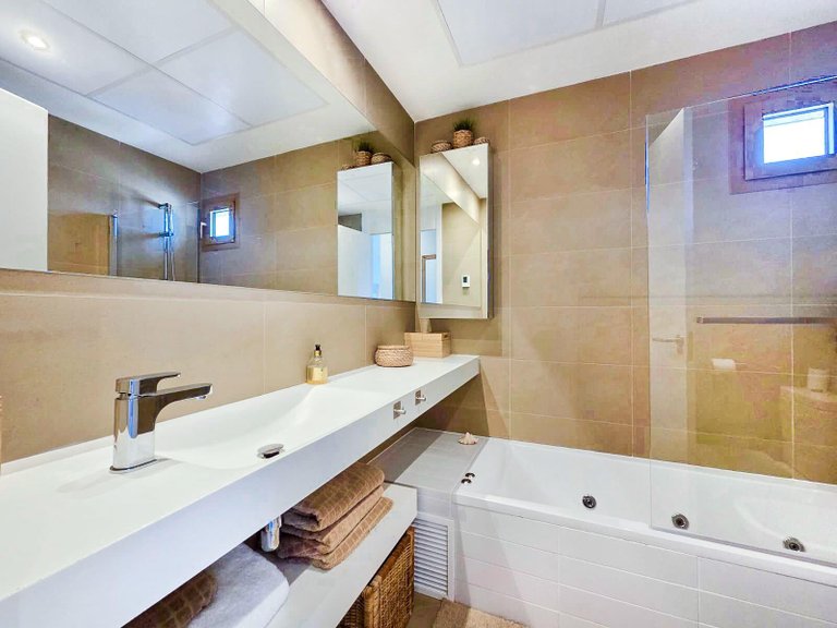 Apartment for Sale in Benidorm Benidorm, Alicante 23
