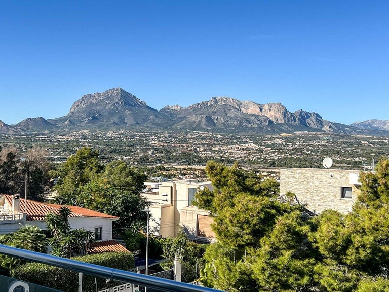 Town House for Sale in Albir Alfaz Del Pi, Alicante 10
