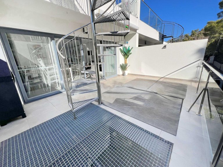 Town House for Sale in Albir Alfaz Del Pi, Alicante 17