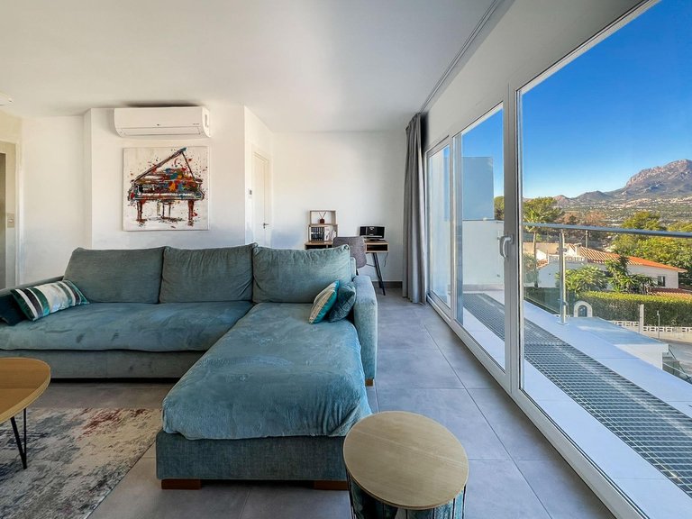 Town House for Sale in Albir Alfaz Del Pi, Alicante 3