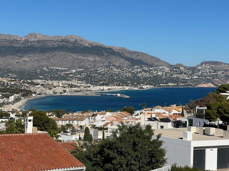 Town House for Sale in Albir Alfaz Del Pi, Alicante 41