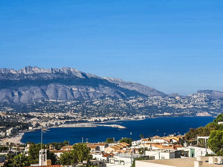 Town House for Sale in Albir Alfaz Del Pi, Alicante 9