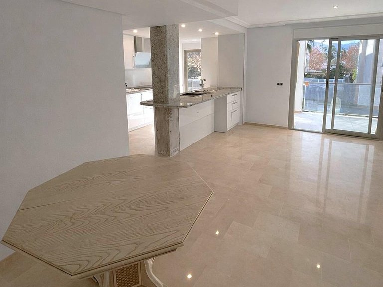 Apartment for Sale in Albir Alfaz Del Pi, Alicante 3