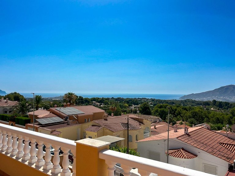 Villa for Sale in Alfaz del Pi Alfaz Del Pi, Alicante 32