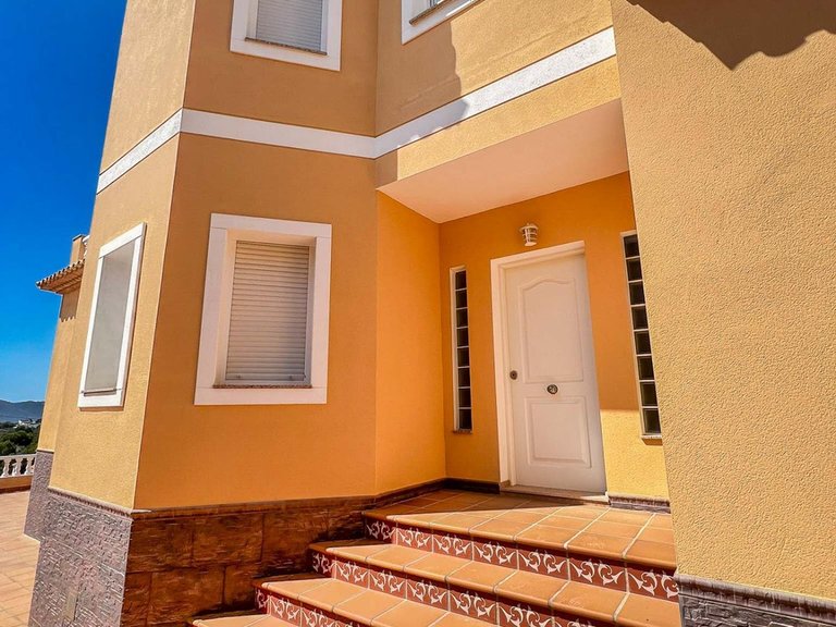 Villa for Sale in Alfaz del Pi Alfaz Del Pi, Alicante 4