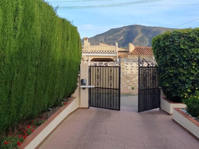 Villa for Sale in Albir Alfaz Del Pi, Alicante 22