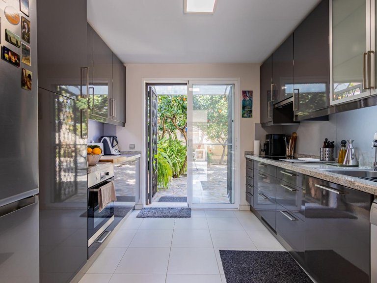 Villa for Sale in Albir Alfaz Del Pi, Alicante 8