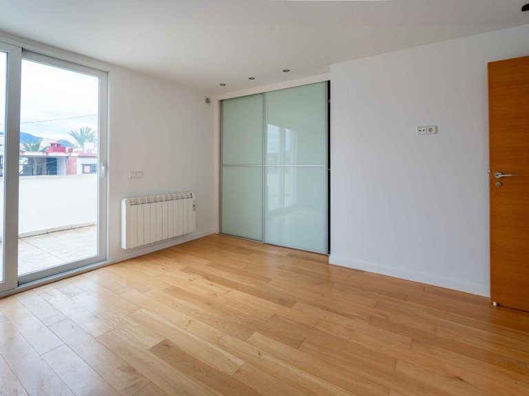 Town House for Sale in Albir Alfaz Del Pi, Alicante 23