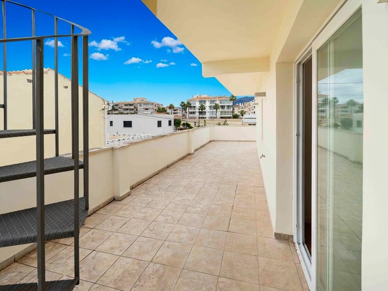 Town House for Sale in Albir Alfaz Del Pi, Alicante 35