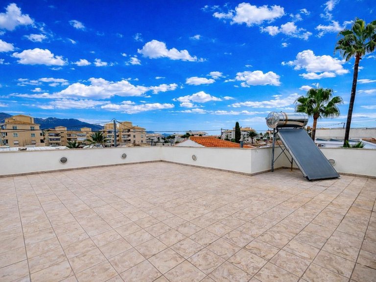 Town House for Sale in Albir Alfaz Del Pi, Alicante 36