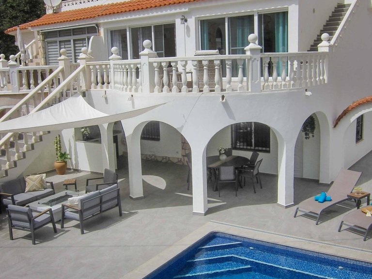 Town House for Sale in Albir Alfaz Del Pi, Alicante 43