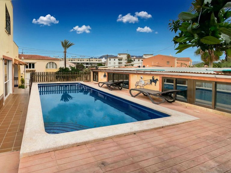 Villa for Sale in Albir Alfaz Del Pi, Alicante 1