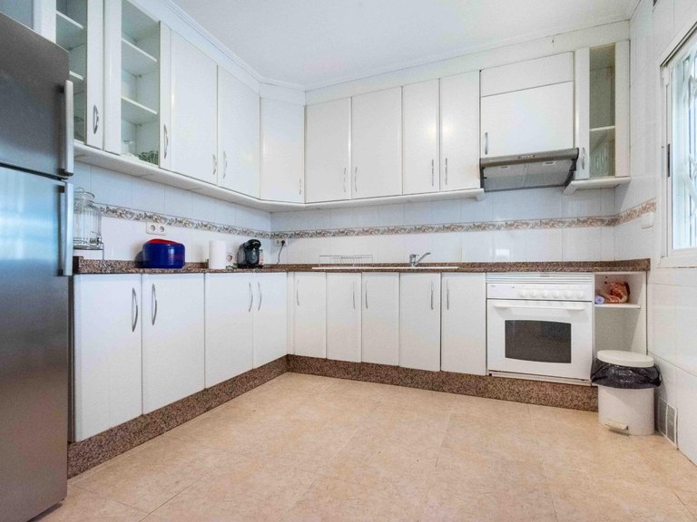 Villa for Sale in Albir Alfaz Del Pi, Alicante 11