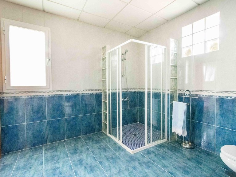 Villa for Sale in Albir Alfaz Del Pi, Alicante 18