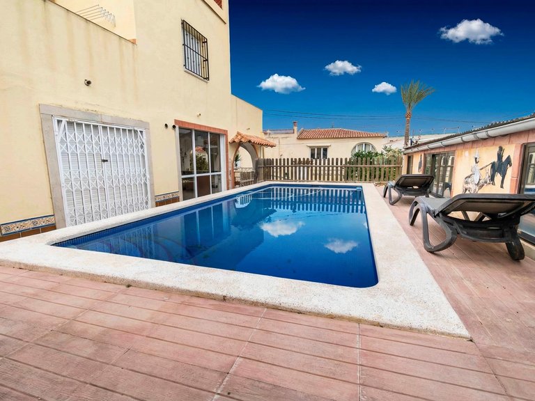 Villa for Sale in Albir Alfaz Del Pi, Alicante 3