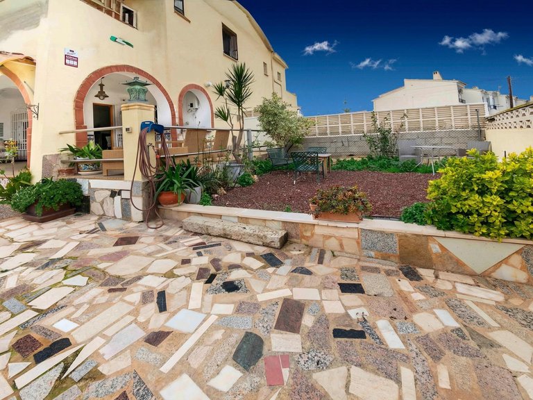 Villa for Sale in Albir Alfaz Del Pi, Alicante 30