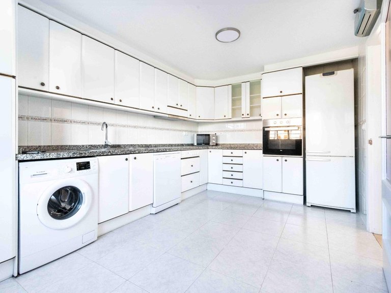 Town House for Sale in Albir Alfaz Del Pi, Alicante 9