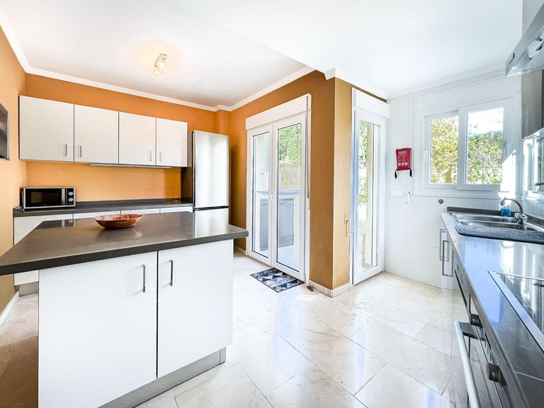 Villa for Sale in La nucia La Nucía, Alicante 18