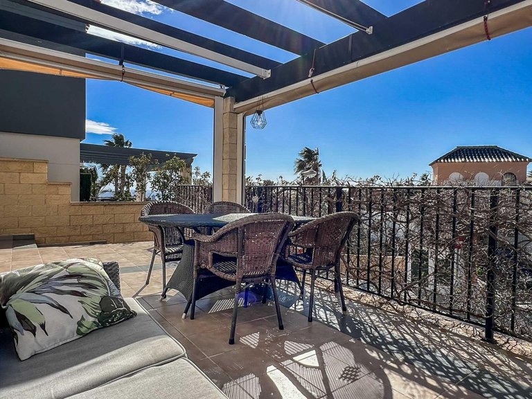 Villa for Sale in La nucia La Nucía, Alicante 4