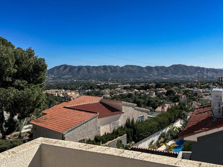 Villa for Sale in La nucia La Nucía, Alicante 49