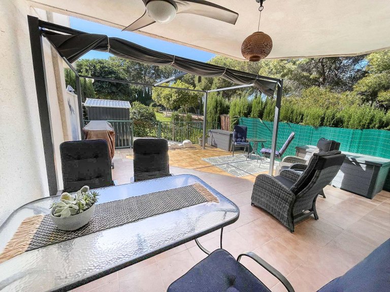 Apartment for Sale in Albir Alfaz Del Pi, Alicante 1