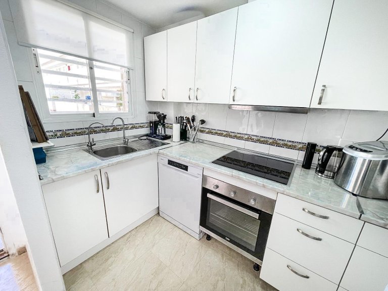 Apartment for Sale in Albir Alfaz Del Pi, Alicante 10