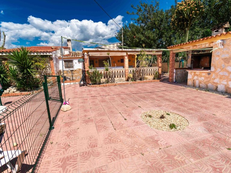 Villa for Sale in Albir Alfaz Del Pi, Alicante 25