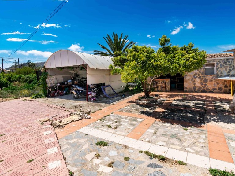 Villa for Sale in Albir Alfaz Del Pi, Alicante 32
