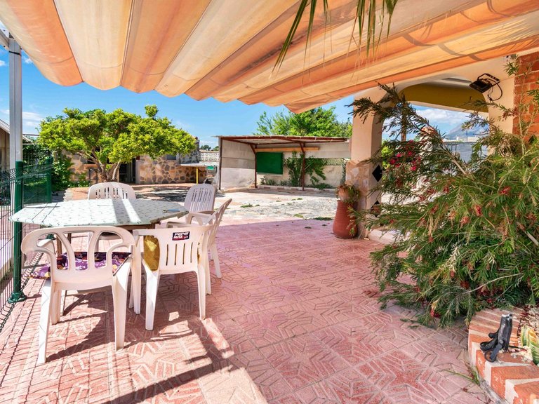 Villa for Sale in Albir Alfaz Del Pi, Alicante 4