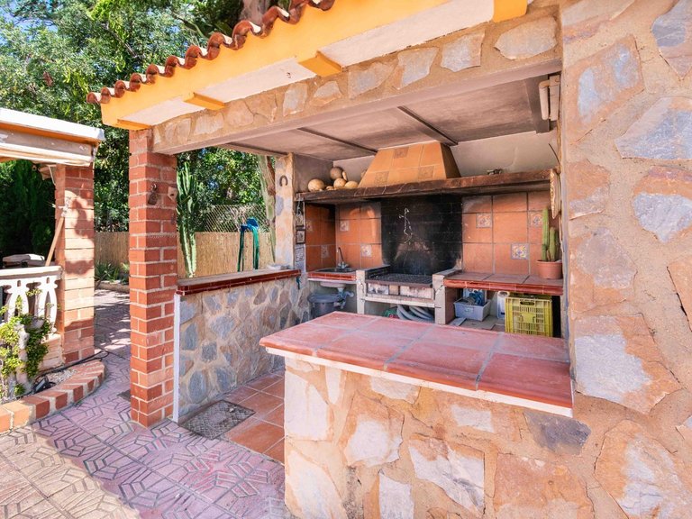 Villa for Sale in Albir Alfaz Del Pi, Alicante 9