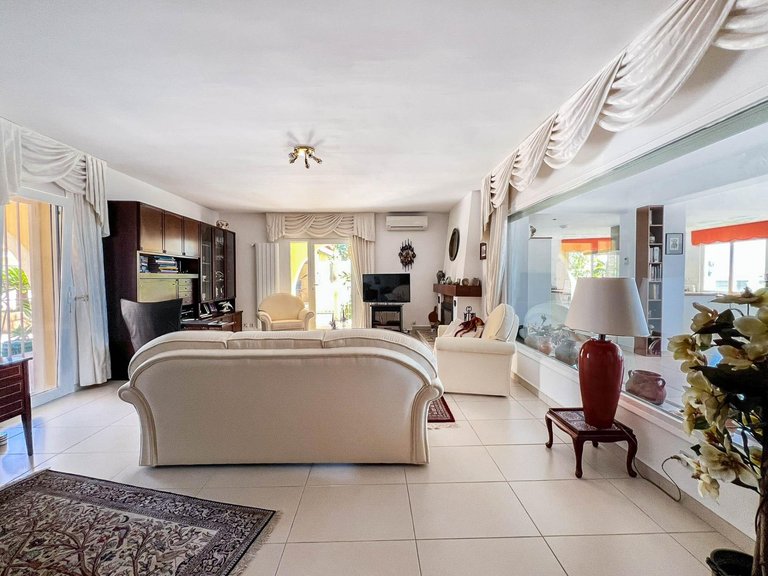 Villa for Sale in La nucia La Nucía, Alicante 22