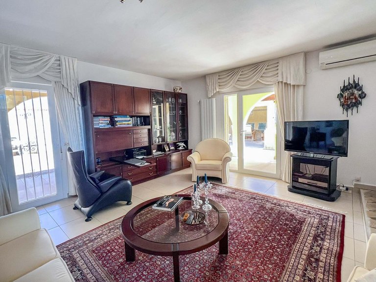 Villa for Sale in La nucia La Nucía, Alicante 23