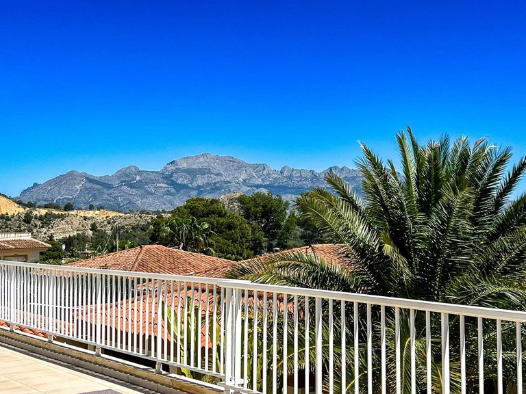 Villa for Sale in La nucia La Nucía, Alicante 47