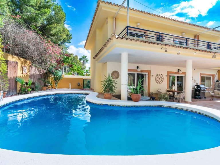 Town House for Sale in Albir Alfaz Del Pi, Alicante 1