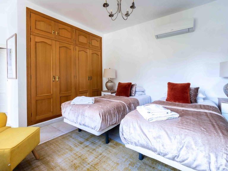 Town House for Sale in Albir Alfaz Del Pi, Alicante 25