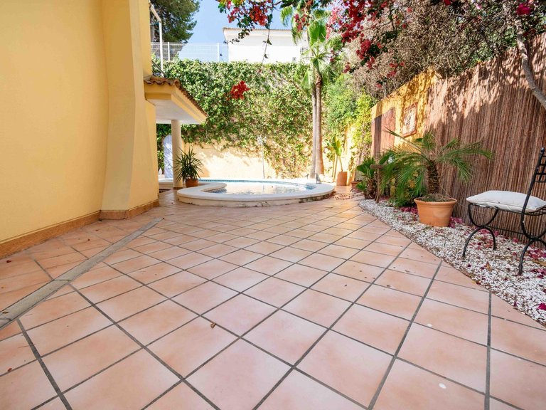 Town House for Sale in Albir Alfaz Del Pi, Alicante 29